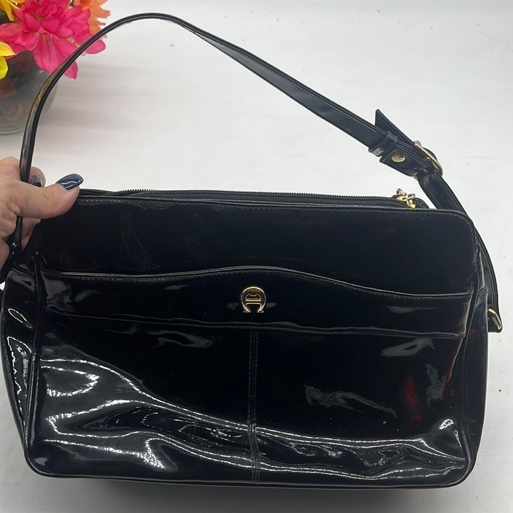 Etienne Angier Shiny Black Shoulder Bag MCB4197J